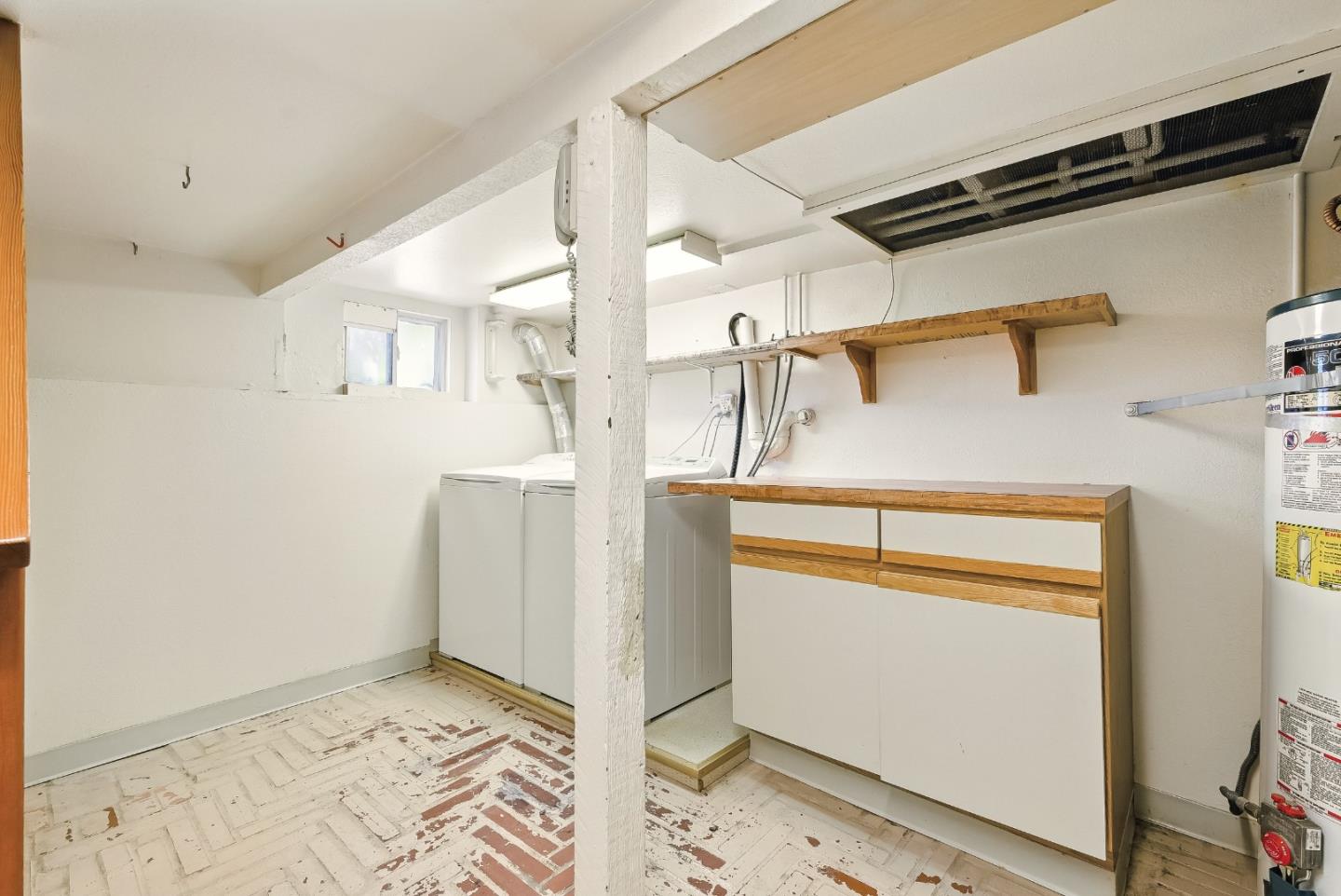 Detail Gallery Image 35 of 55 For 435 Edgewood Rd, Redwood City,  CA 94062 - 3 Beds | 2 Baths