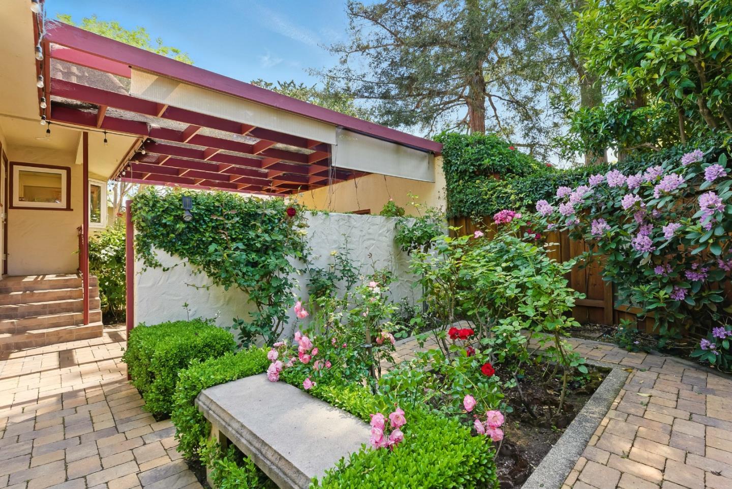 Detail Gallery Image 38 of 55 For 435 Edgewood Rd, Redwood City,  CA 94062 - 3 Beds | 2 Baths