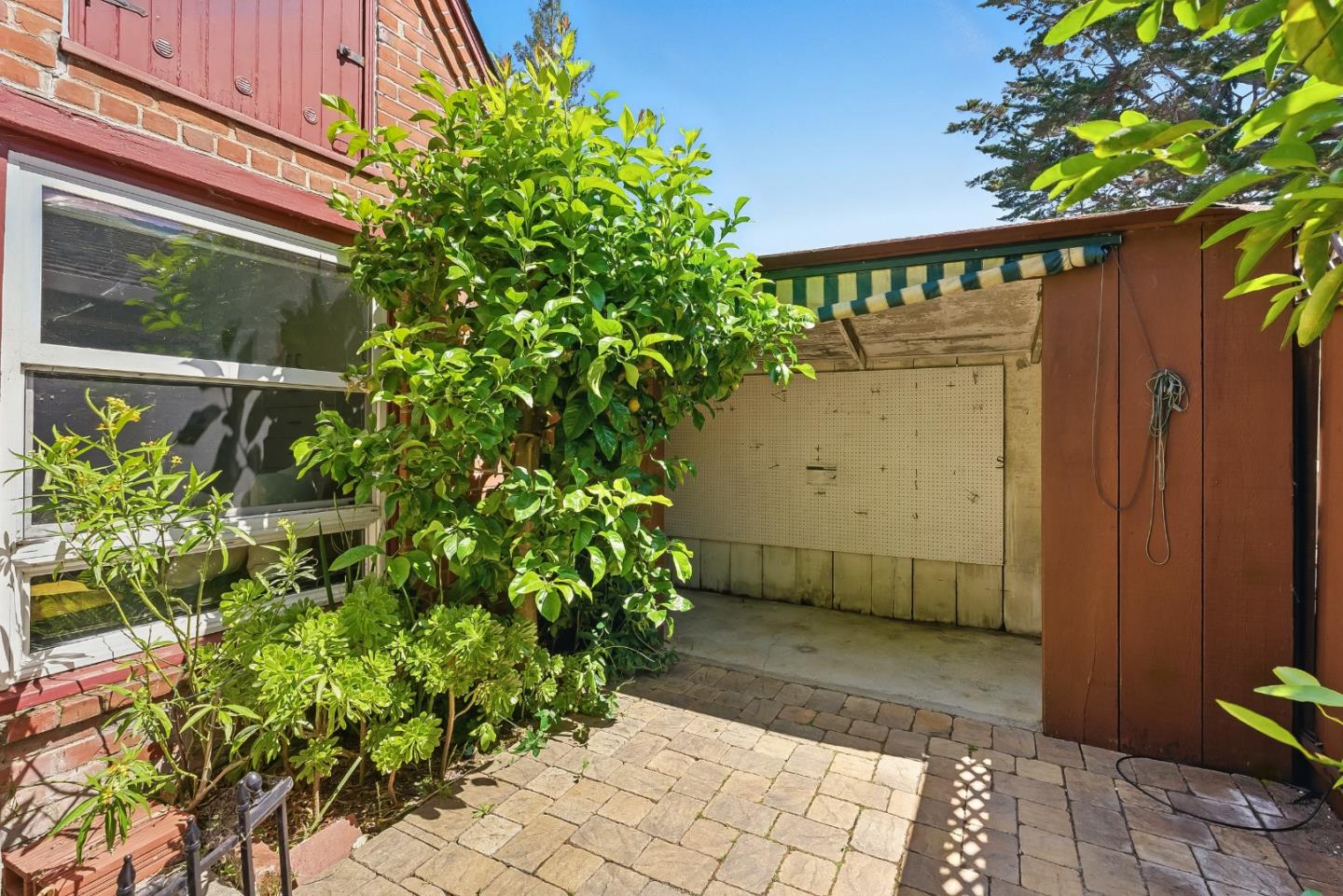 Detail Gallery Image 55 of 55 For 435 Edgewood Rd, Redwood City,  CA 94062 - 3 Beds | 2 Baths