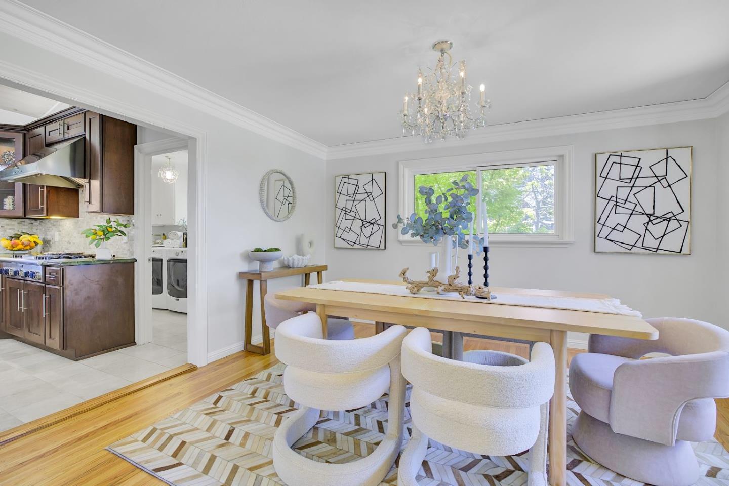 Detail Gallery Image 13 of 66 For 500 South Rd, Belmont,  CA 94002 - 3 Beds | 2/1 Baths