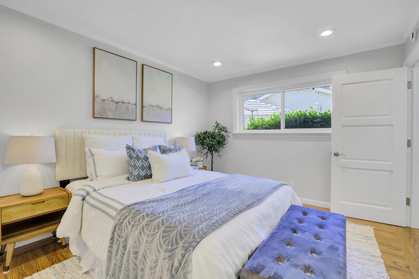 Detail Gallery Image 24 of 66 For 500 South Rd, Belmont,  CA 94002 - 3 Beds | 2/1 Baths