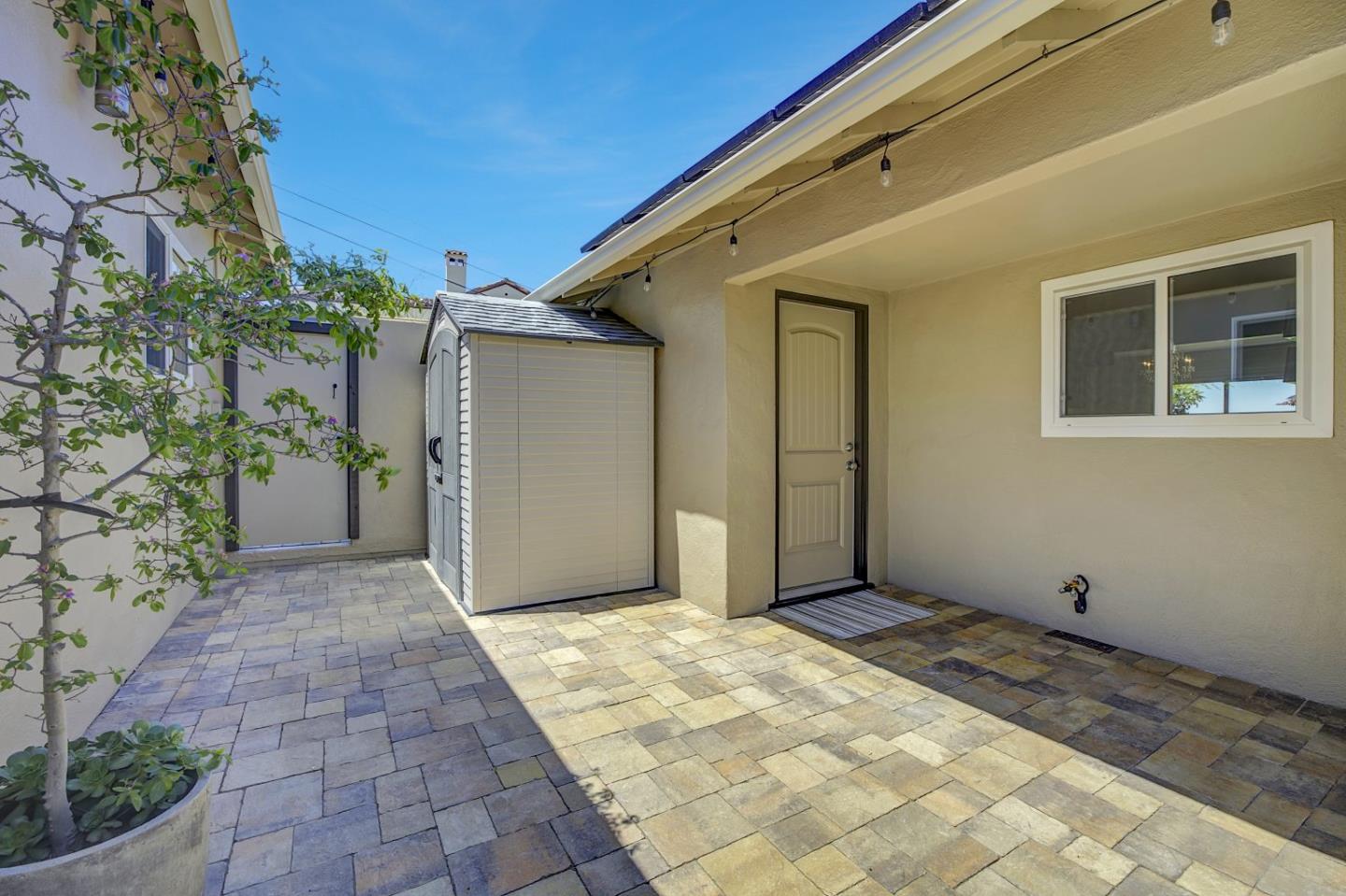 Detail Gallery Image 52 of 66 For 500 South Rd, Belmont,  CA 94002 - 3 Beds | 2/1 Baths