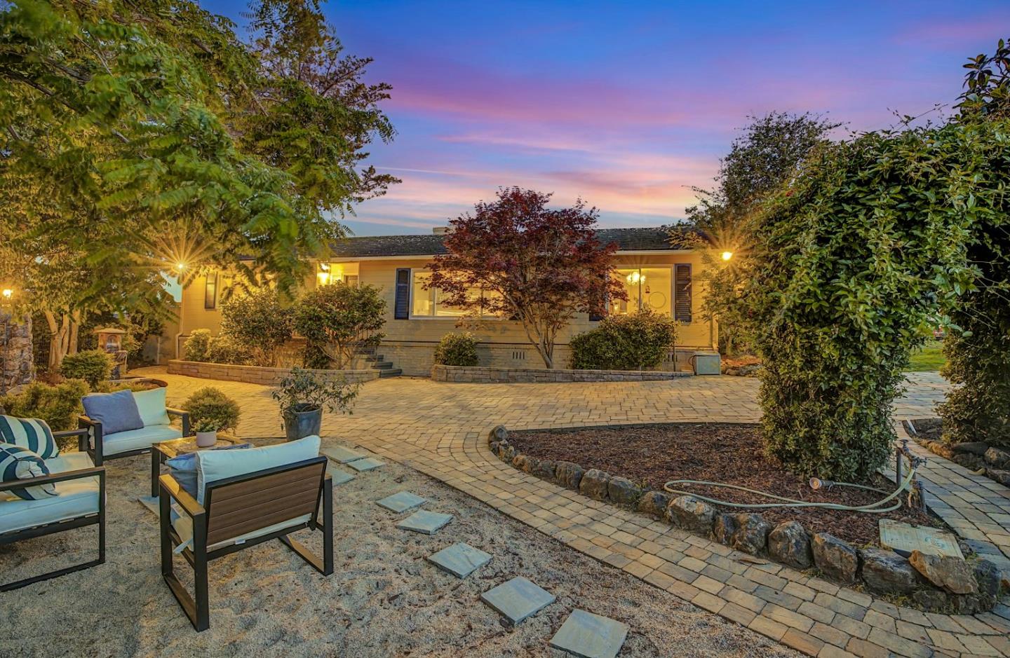 Detail Gallery Image 57 of 66 For 500 South Rd, Belmont,  CA 94002 - 3 Beds | 2/1 Baths