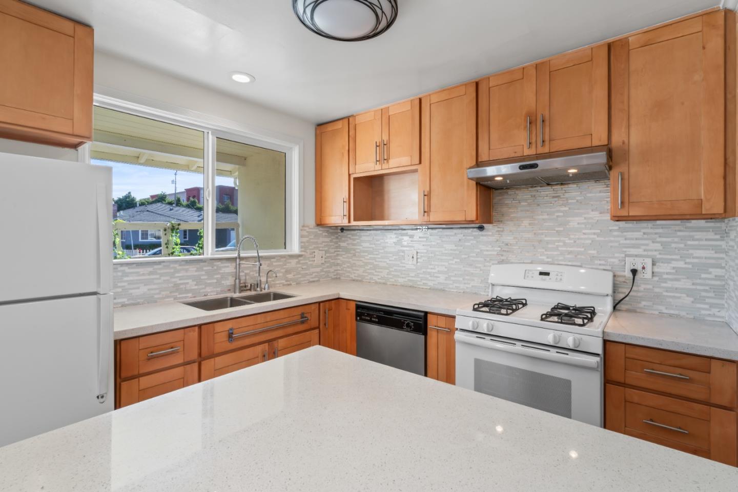 Detail Gallery Image 19 of 28 For 316 N Kingston St, San Mateo,  CA 94401 - 3 Beds | 1 Baths
