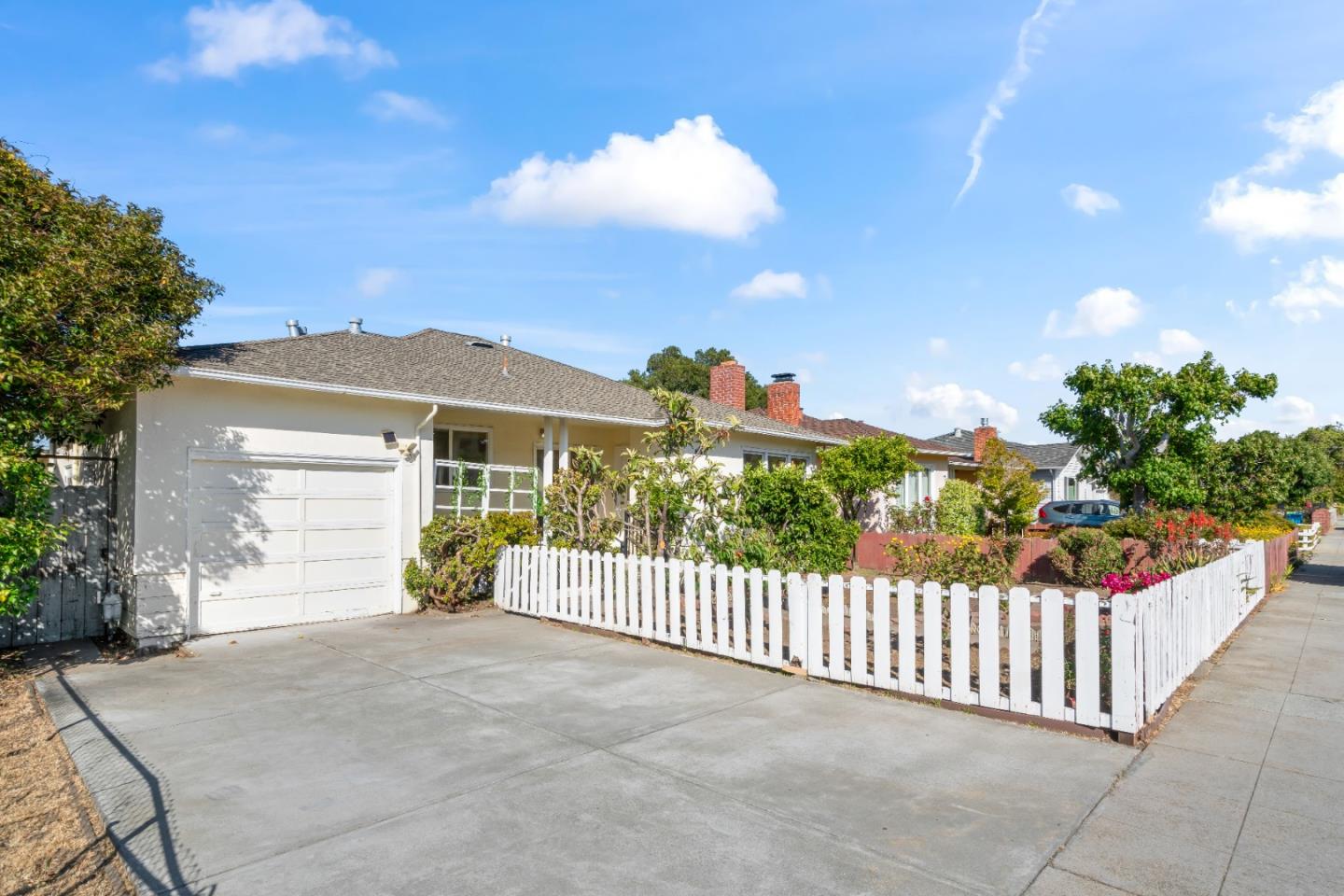 Detail Gallery Image 2 of 28 For 316 N Kingston St, San Mateo,  CA 94401 - 3 Beds | 1 Baths