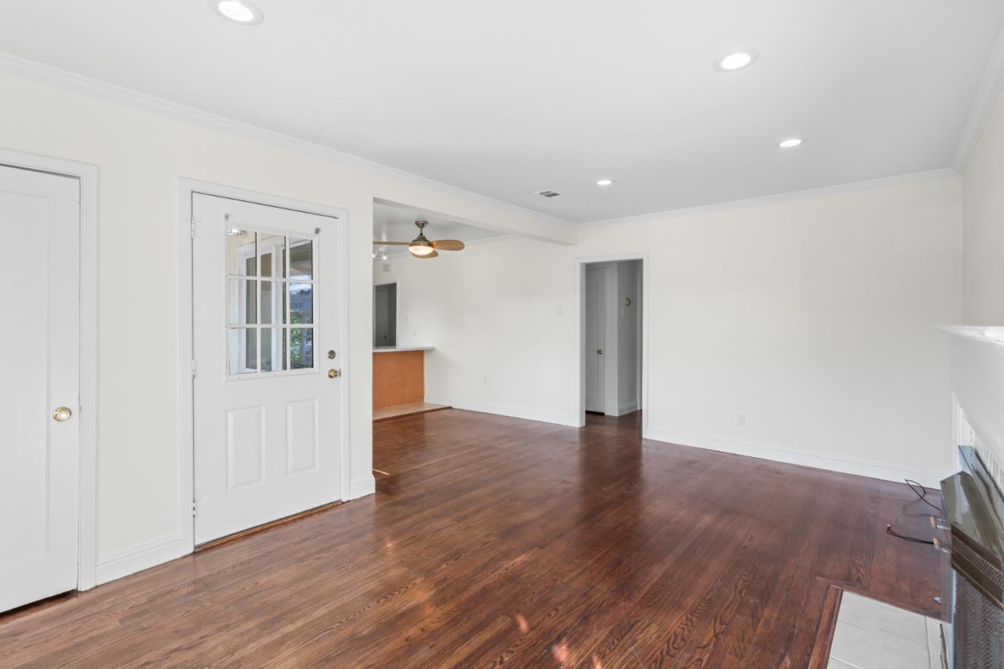Detail Gallery Image 8 of 28 For 316 N Kingston St, San Mateo,  CA 94401 - 3 Beds | 1 Baths