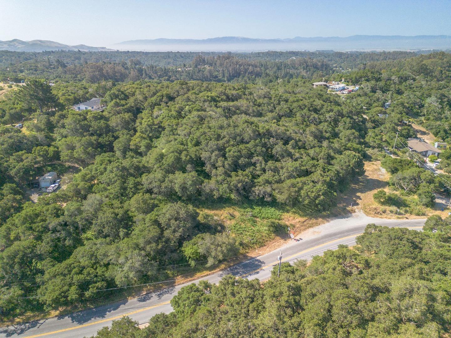 Detail Gallery Image 7 of 12 For 524 Echo Valley Rd, Salinas,  CA 93907 - – Beds | – Baths