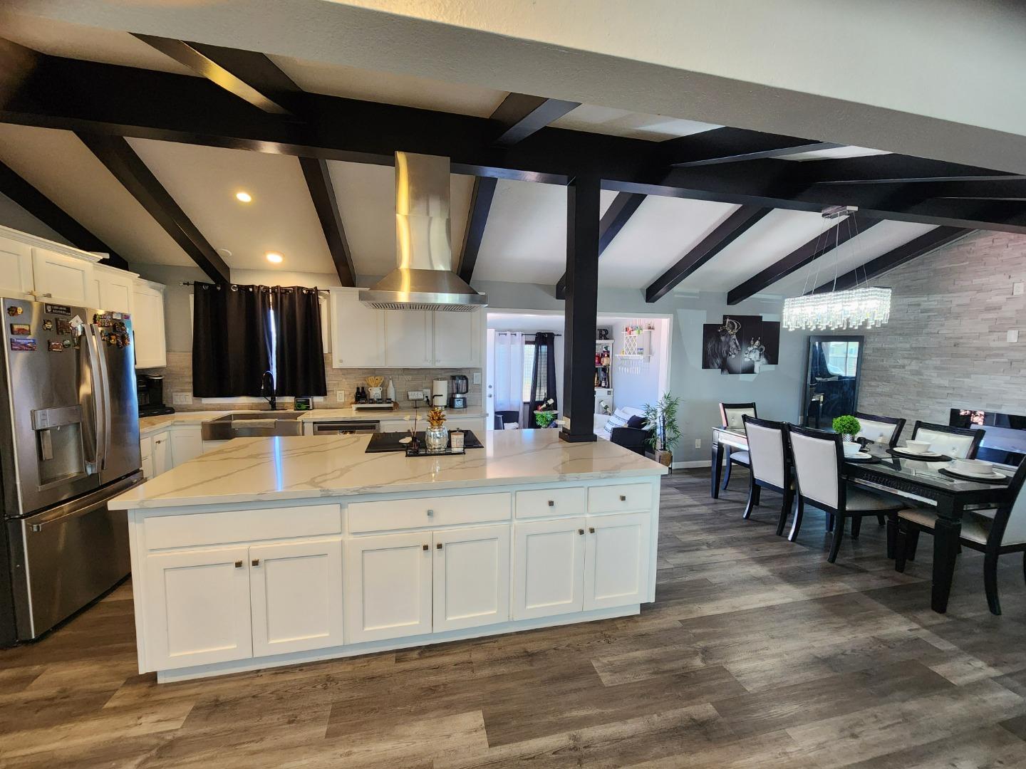 Detail Gallery Image 8 of 22 For 601 Weyer Rd, Modesto,  CA 95357 - 3 Beds | 2/1 Baths