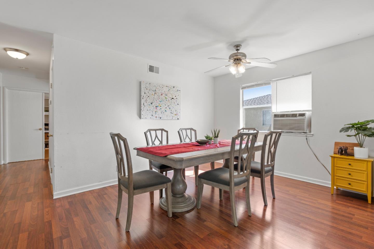 Detail Gallery Image 11 of 31 For 2340 Warfield Way #B,  San Jose,  CA 95122 - 2 Beds | 1 Baths