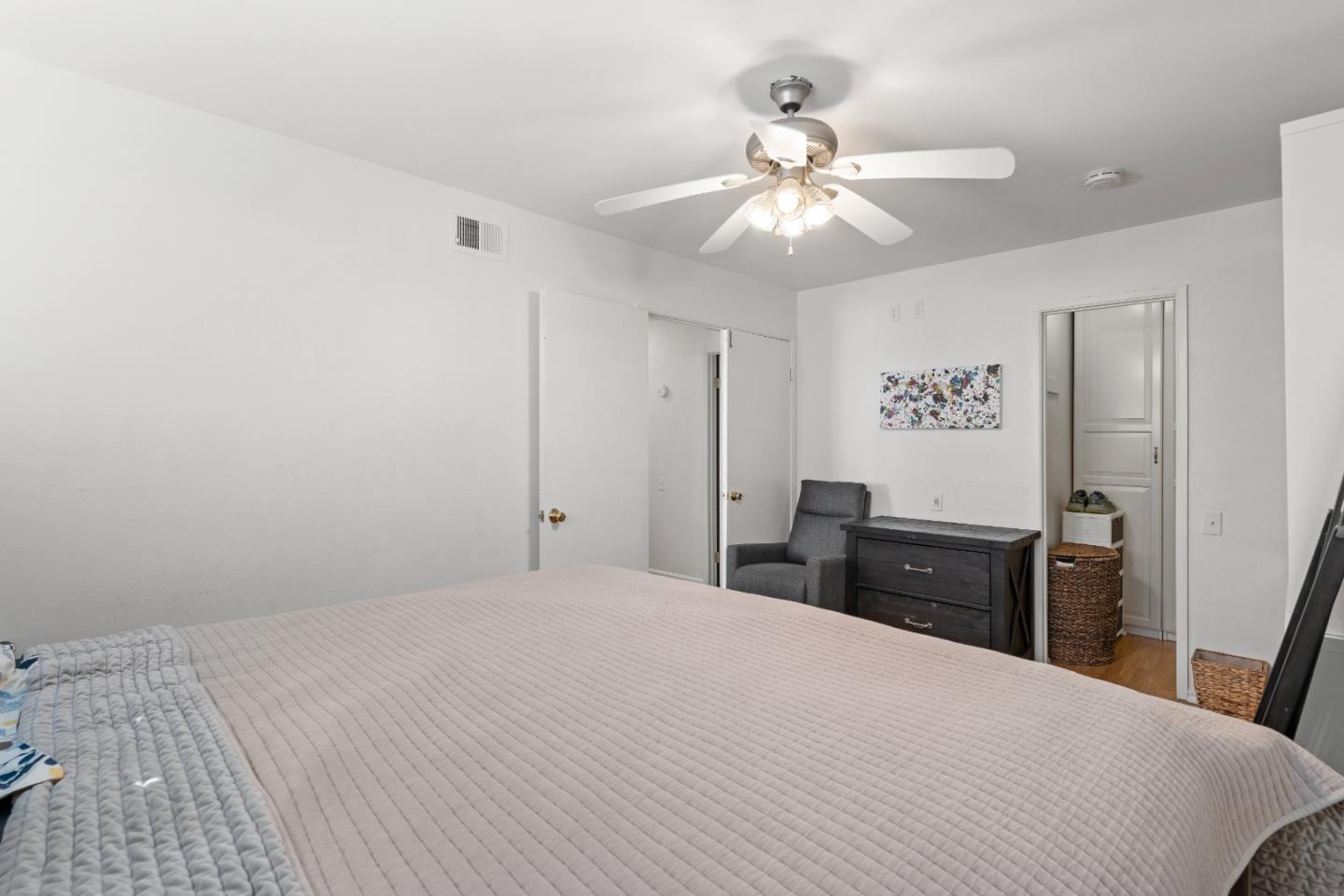 Detail Gallery Image 16 of 31 For 2340 Warfield Way #B,  San Jose,  CA 95122 - 2 Beds | 1 Baths