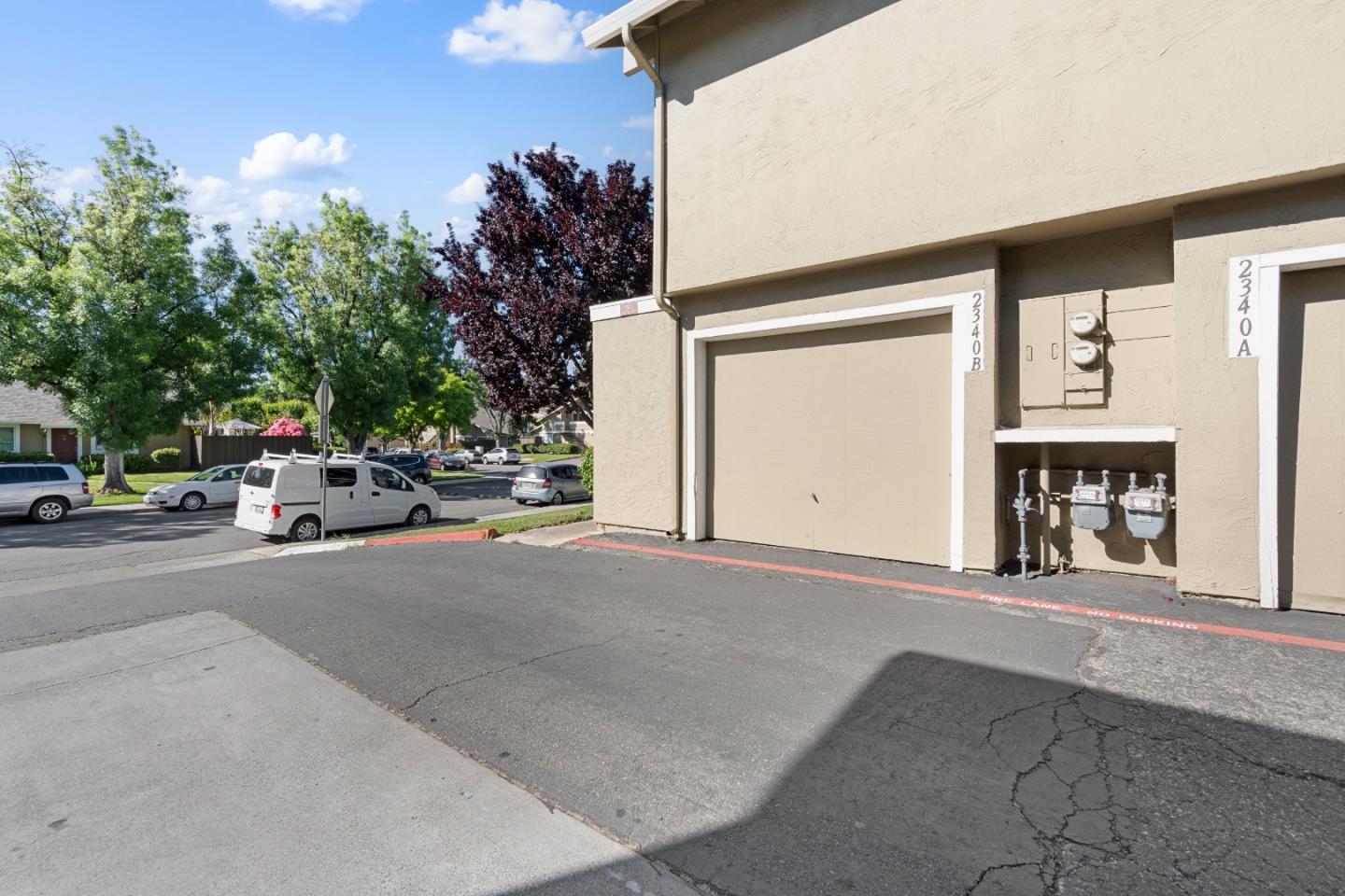 Detail Gallery Image 30 of 31 For 2340 Warfield Way #B,  San Jose,  CA 95122 - 2 Beds | 1 Baths