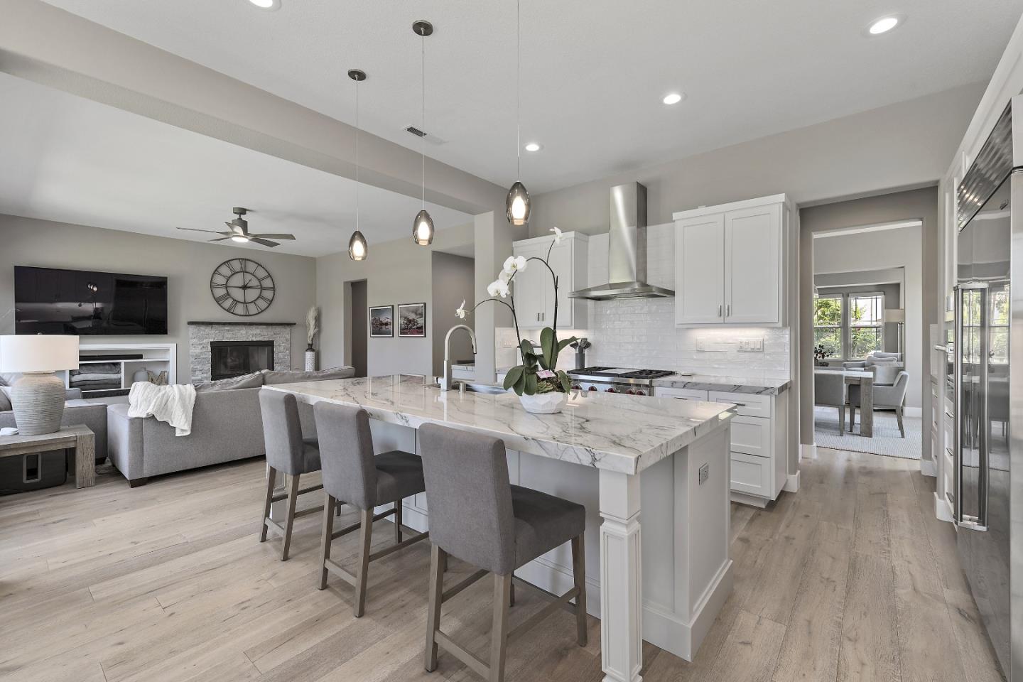 Detail Gallery Image 27 of 59 For 2530 Muirfield Way, Gilroy,  CA 95020 - 5 Beds | 4/1 Baths