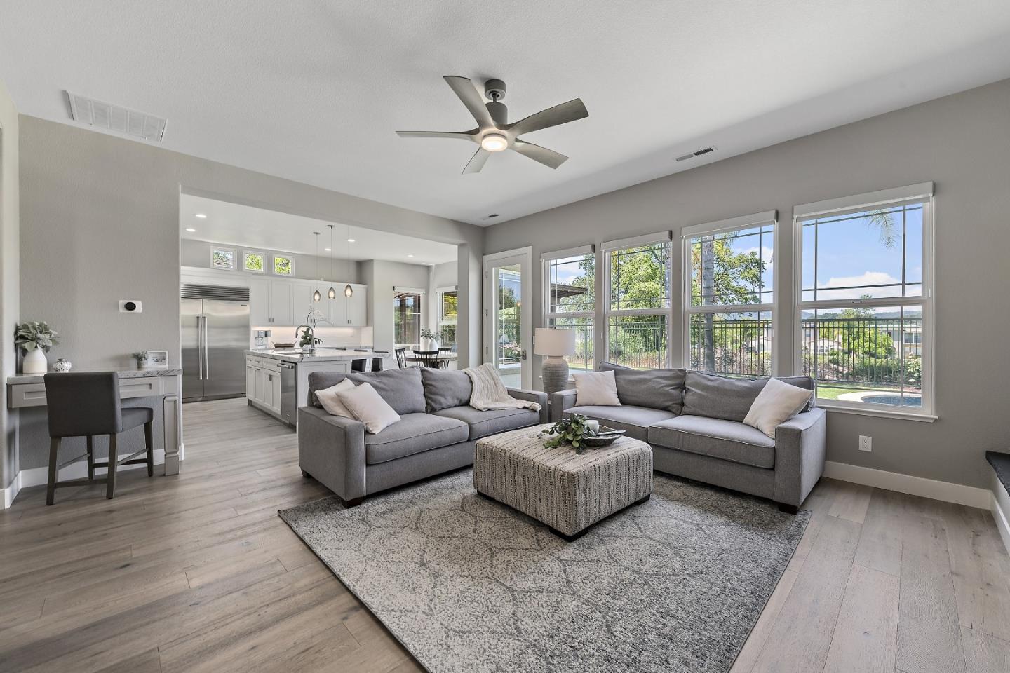 Detail Gallery Image 32 of 59 For 2530 Muirfield Way, Gilroy,  CA 95020 - 5 Beds | 4/1 Baths