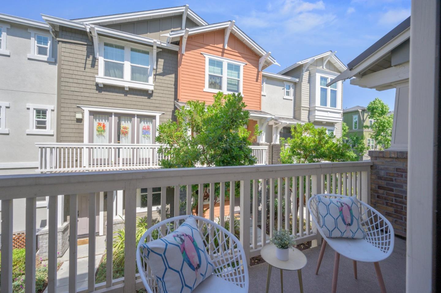 Detail Gallery Image 12 of 45 For 810 Gridley Ter #4,  Sunnyvale,  CA 94085 - 3 Beds | 2/2 Baths