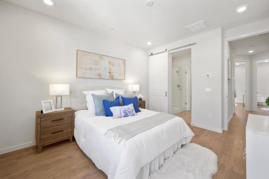 Detail Gallery Image 15 of 45 For 810 Gridley Ter #4,  Sunnyvale,  CA 94085 - 3 Beds | 2/2 Baths