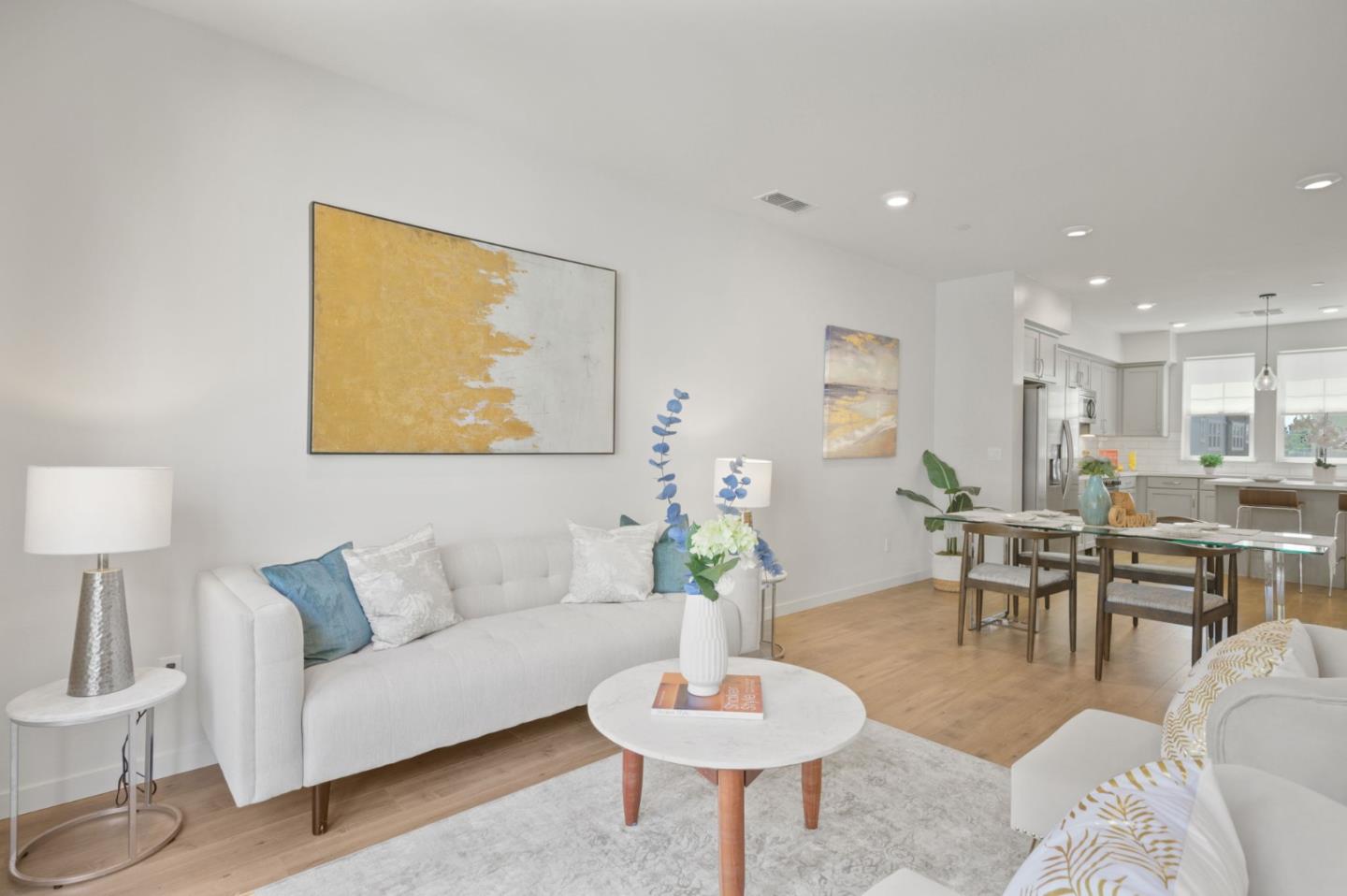Detail Gallery Image 2 of 45 For 810 Gridley Ter #4,  Sunnyvale,  CA 94085 - 3 Beds | 2/2 Baths