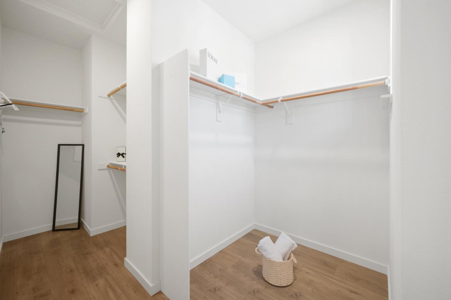 Detail Gallery Image 20 of 45 For 810 Gridley Ter #4,  Sunnyvale,  CA 94085 - 3 Beds | 2/2 Baths