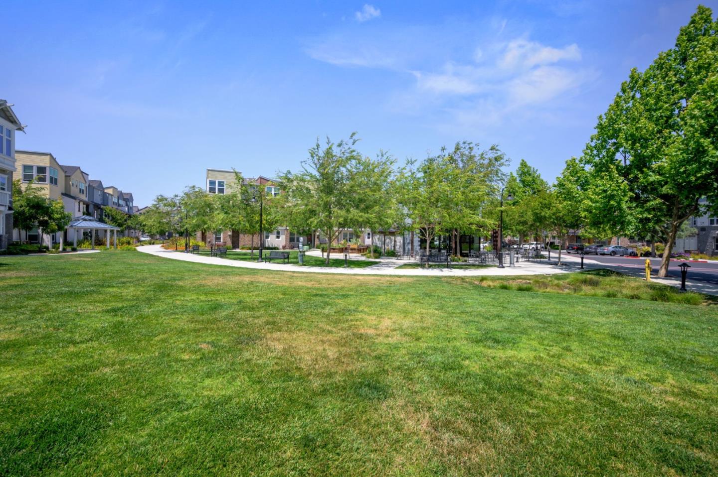 Detail Gallery Image 35 of 45 For 810 Gridley Ter #4,  Sunnyvale,  CA 94085 - 3 Beds | 2/2 Baths