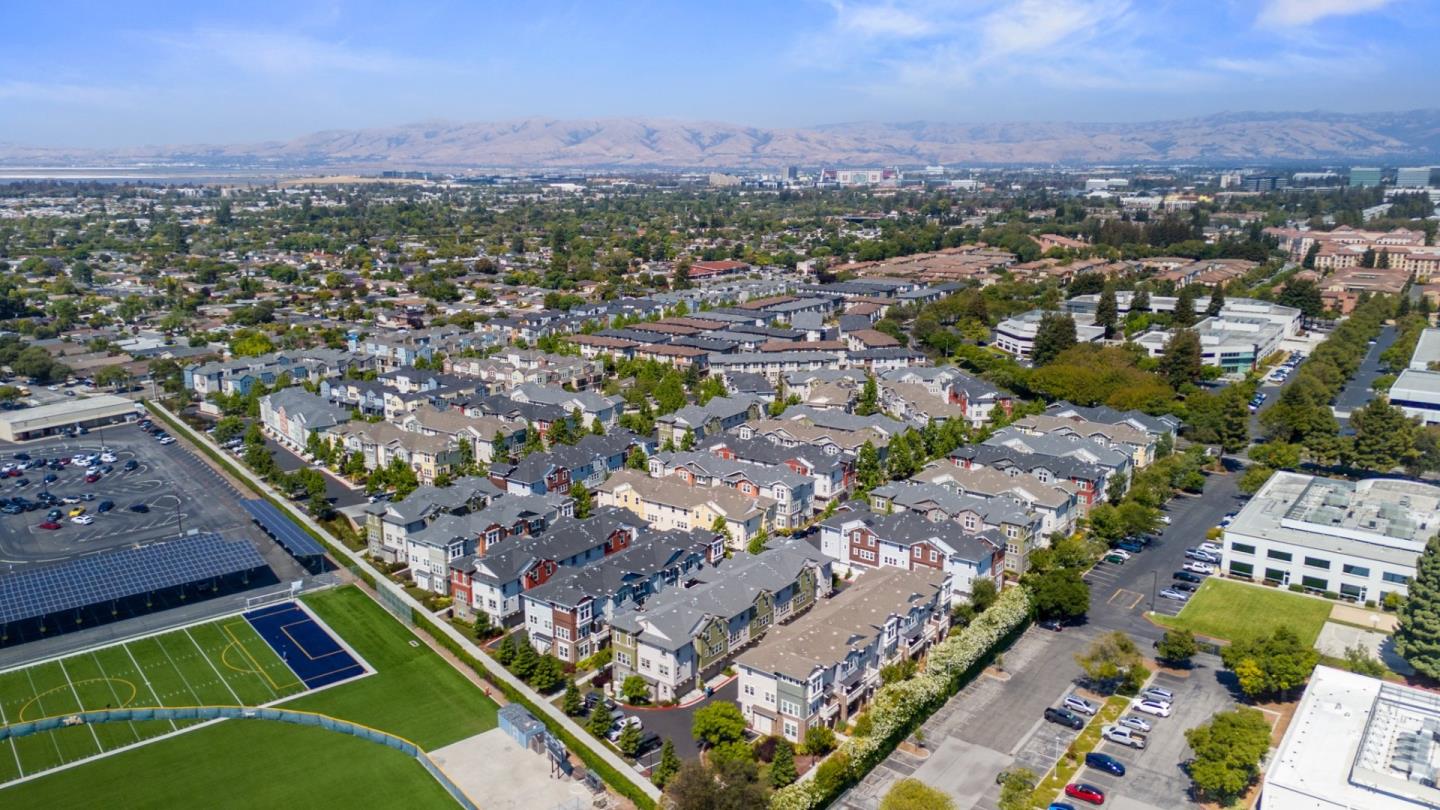 Detail Gallery Image 38 of 45 For 810 Gridley Ter #4,  Sunnyvale,  CA 94085 - 3 Beds | 2/2 Baths