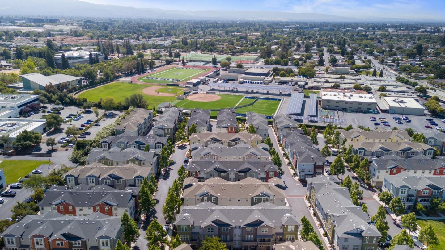 Detail Gallery Image 41 of 45 For 810 Gridley Ter #4,  Sunnyvale,  CA 94085 - 3 Beds | 2/2 Baths