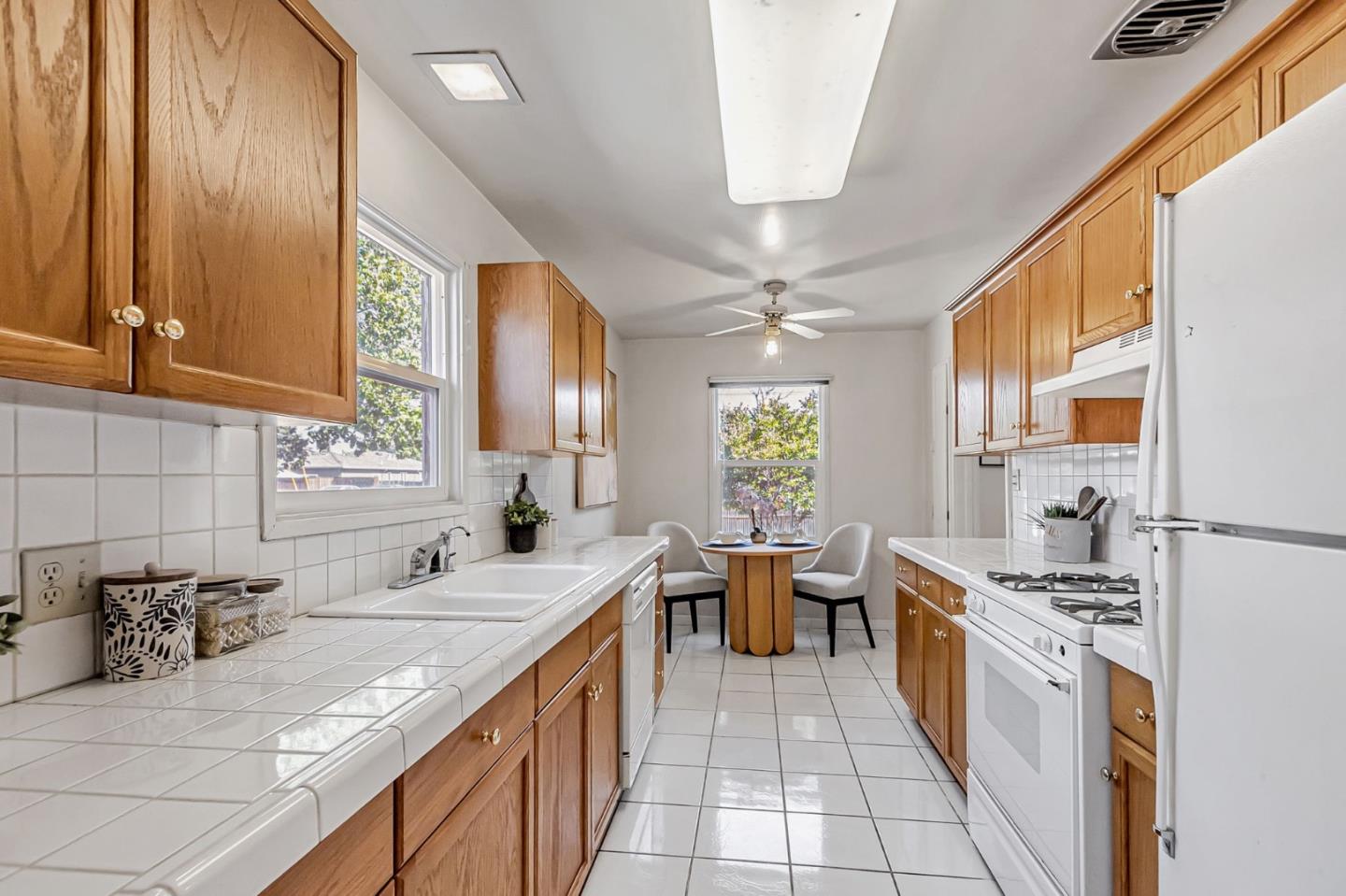 Detail Gallery Image 2 of 10 For 364 Curtner Ave, Campbell,  CA 95008 - 3 Beds | 2 Baths