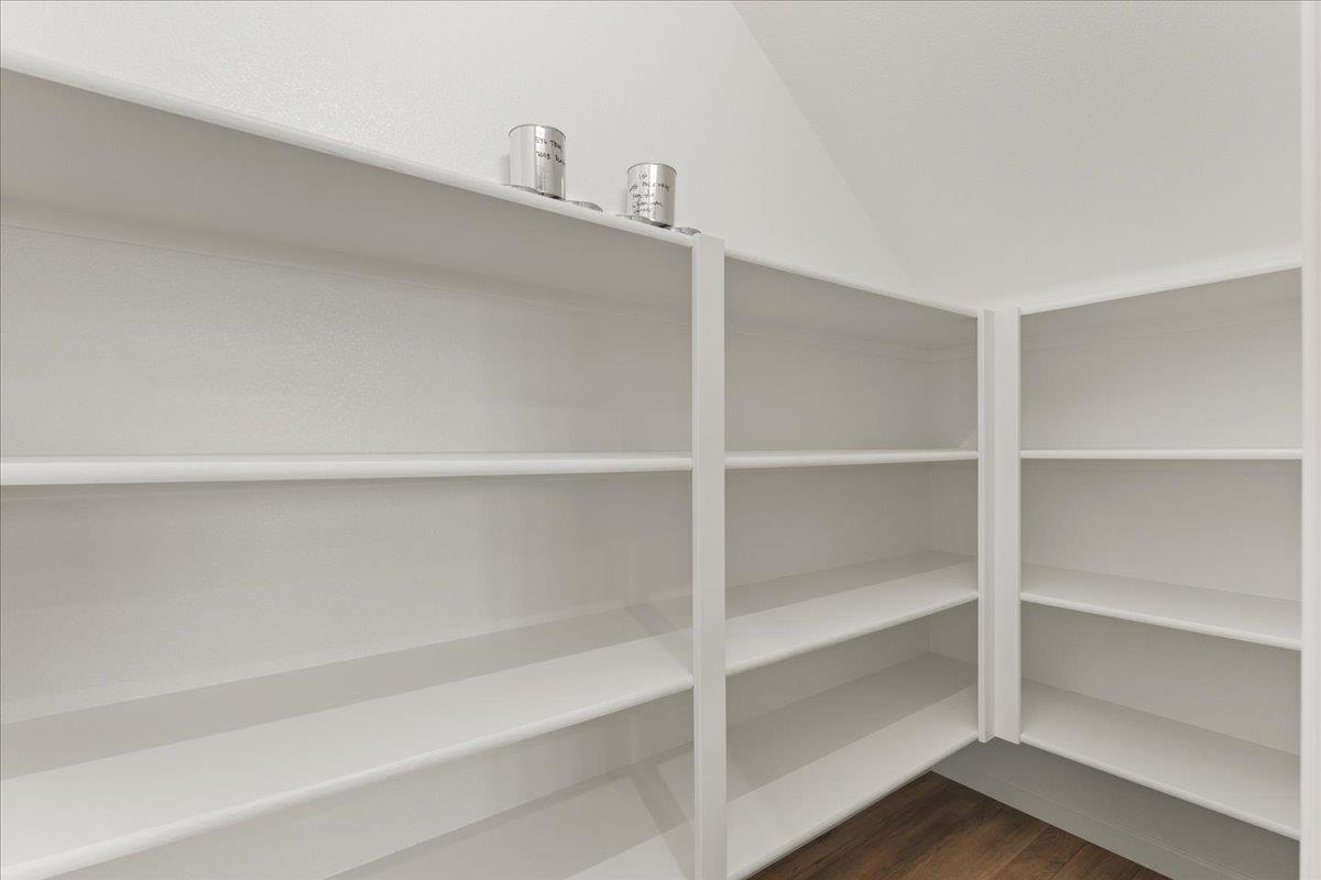 Detail Gallery Image 13 of 32 For 19330 Stonehenge Ln, Marina,  CA 93933 - 3 Beds | 2/1 Baths