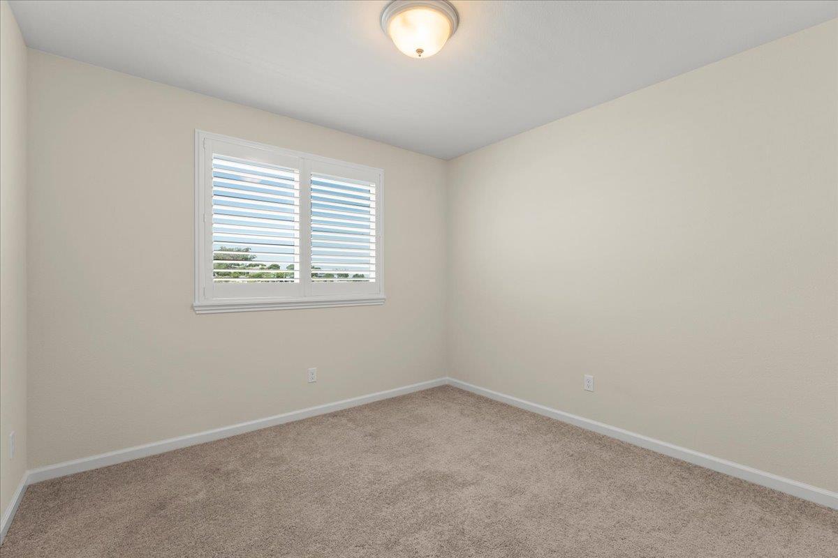 Detail Gallery Image 26 of 32 For 19330 Stonehenge Ln, Marina,  CA 93933 - 3 Beds | 2/1 Baths