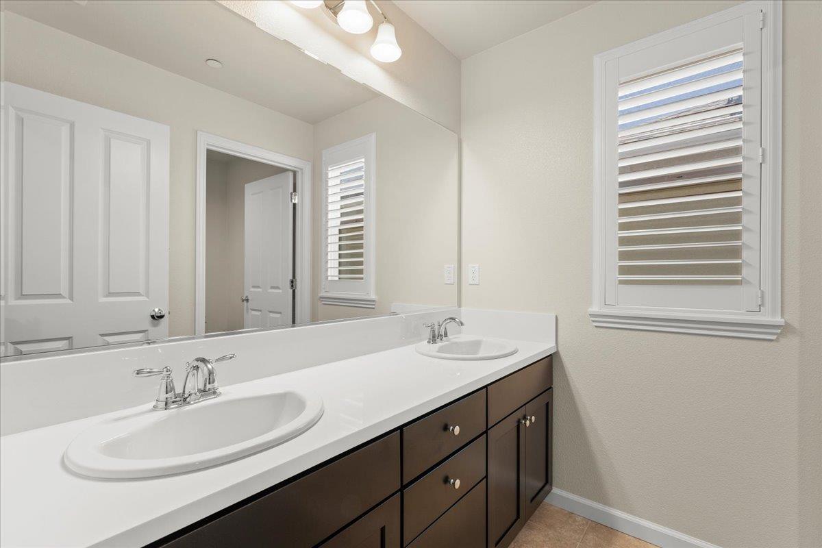 Detail Gallery Image 27 of 32 For 19330 Stonehenge Ln, Marina,  CA 93933 - 3 Beds | 2/1 Baths