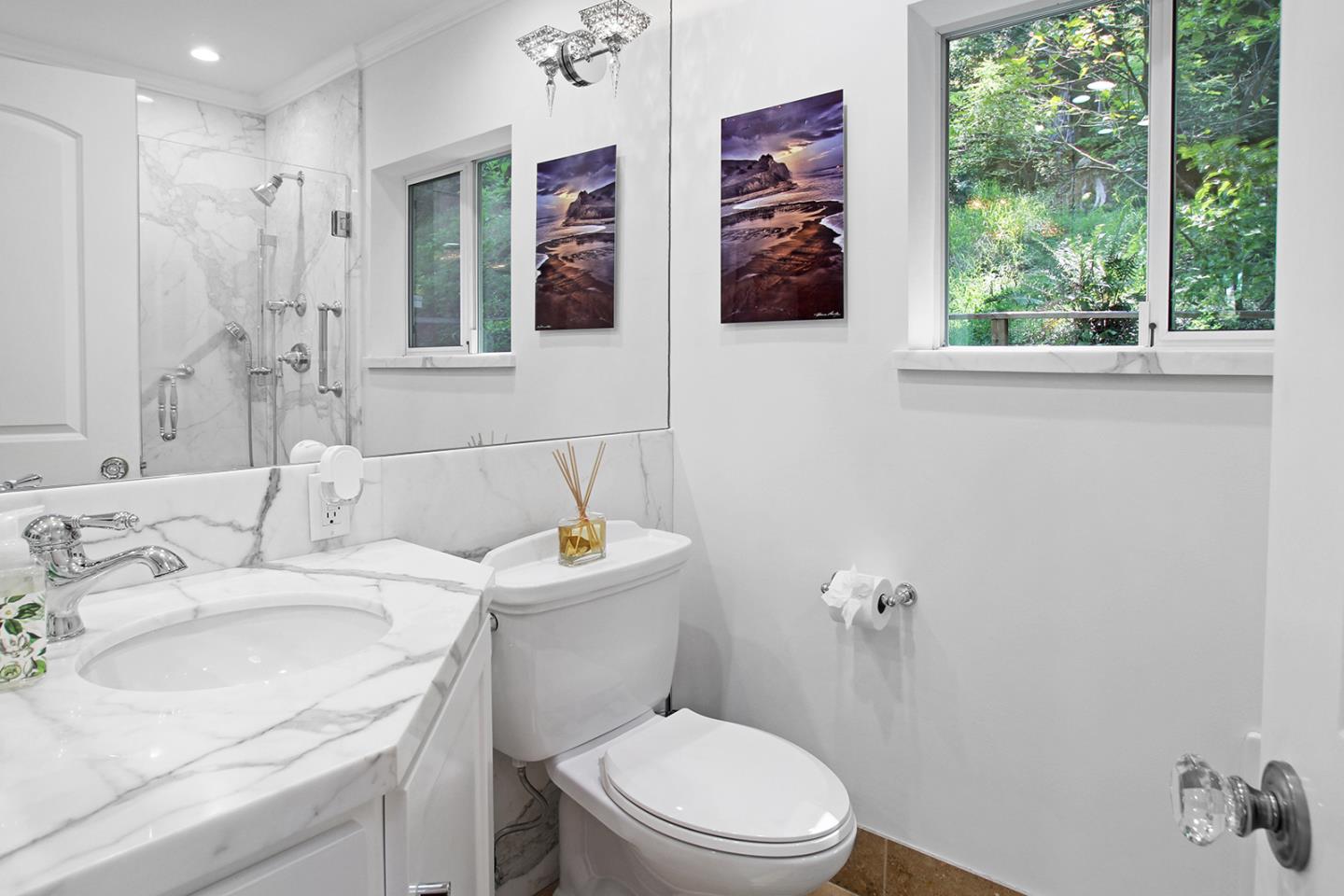 Detail Gallery Image 13 of 39 For 350 Grandview Dr, Woodside,  CA 94062 - 3 Beds | 2 Baths