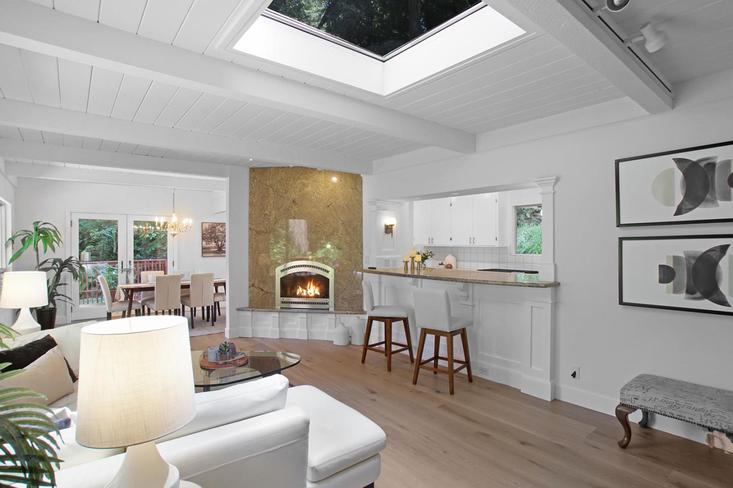 Detail Gallery Image 3 of 39 For 350 Grandview Dr, Woodside,  CA 94062 - 3 Beds | 2 Baths
