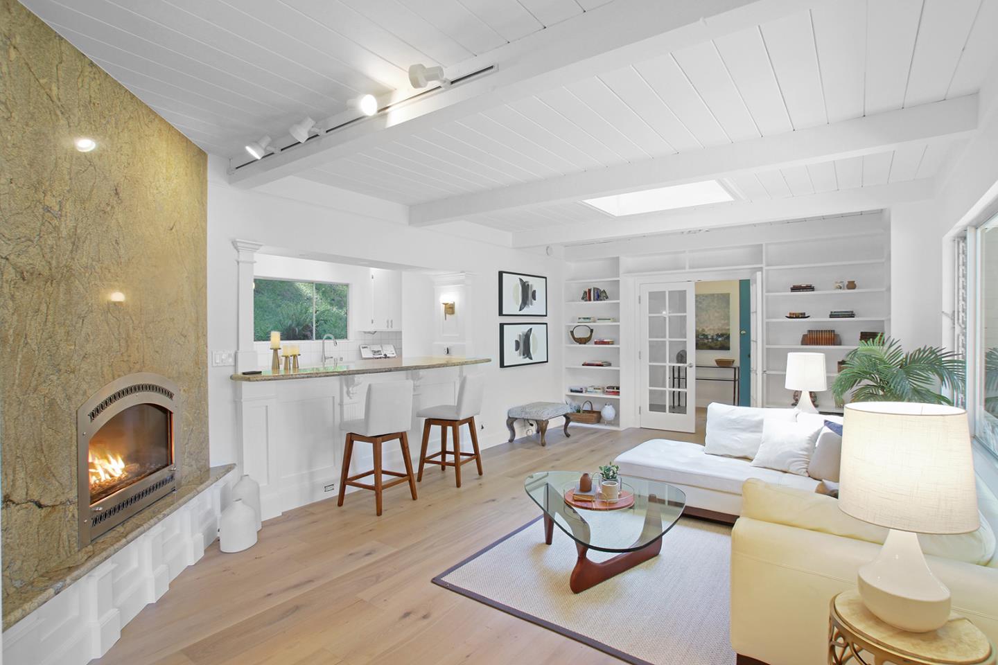 Detail Gallery Image 5 of 39 For 350 Grandview Dr, Woodside,  CA 94062 - 3 Beds | 2 Baths