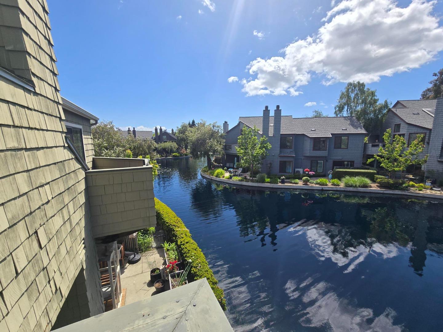 Detail Gallery Image 34 of 35 For 119 Harbor Seal Ct, San Mateo,  CA 94404 - 2 Beds | 2/1 Baths