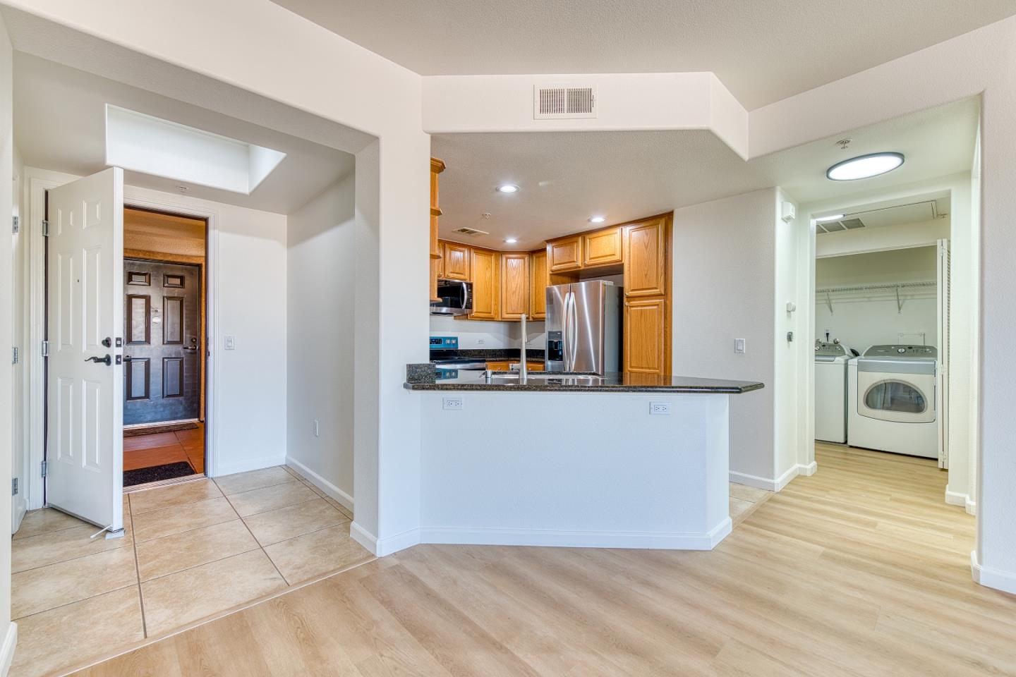 Detail Gallery Image 15 of 46 For 800 S Abel St #426,  Milpitas,  CA 95035 - 2 Beds | 2 Baths