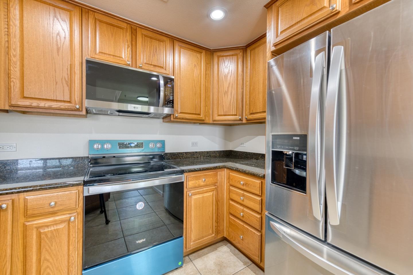 Detail Gallery Image 18 of 46 For 800 S Abel St #426,  Milpitas,  CA 95035 - 2 Beds | 2 Baths