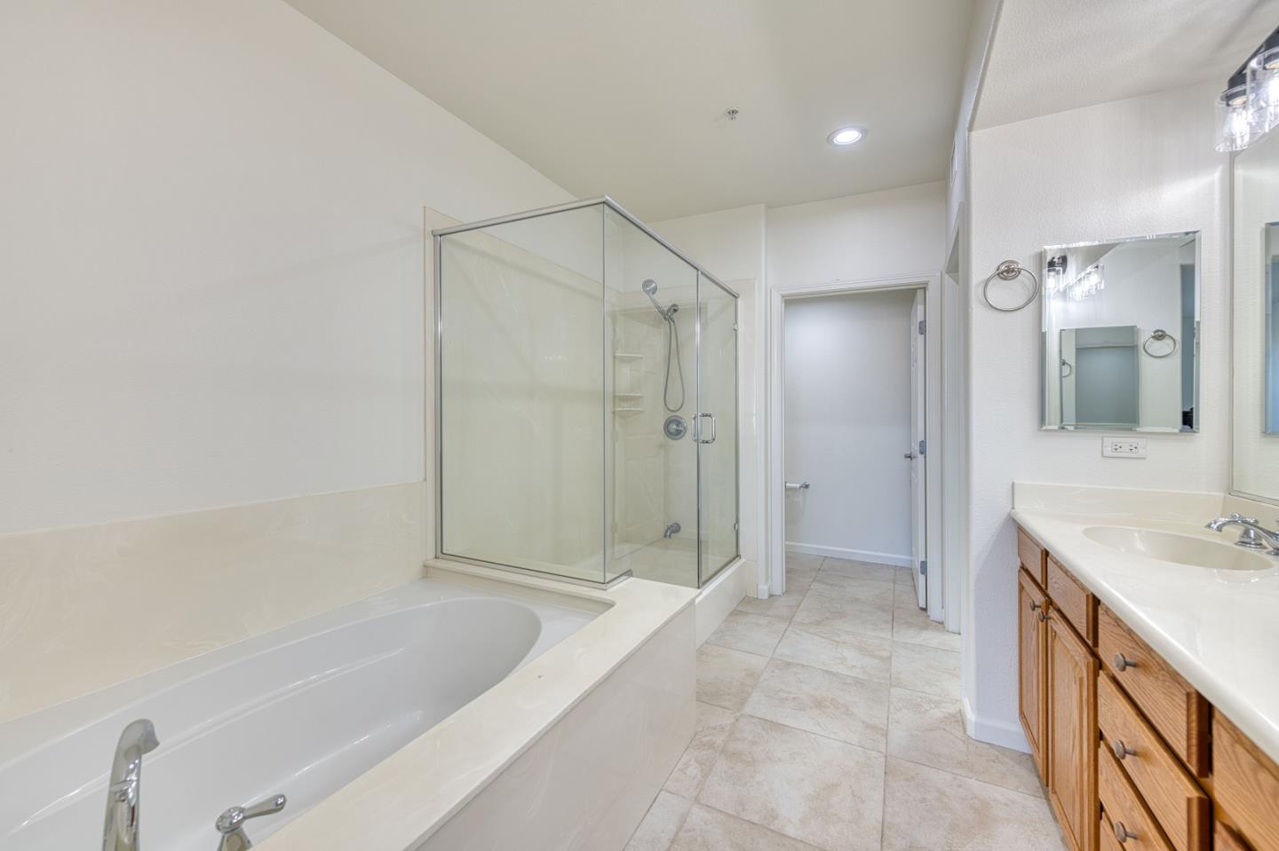 Detail Gallery Image 22 of 46 For 800 S Abel St #426,  Milpitas,  CA 95035 - 2 Beds | 2 Baths