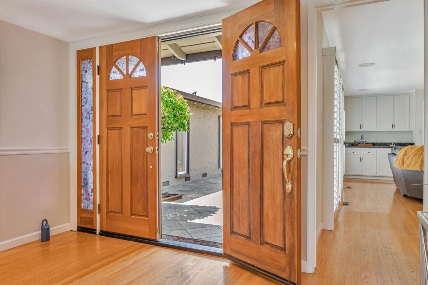 Detail Gallery Image 10 of 66 For 167 Shooting Star Isle, Foster City,  CA 94404 - 4 Beds | 3 Baths