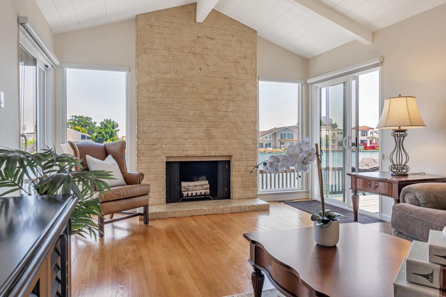 Detail Gallery Image 21 of 66 For 167 Shooting Star Isle, Foster City,  CA 94404 - 4 Beds | 3 Baths