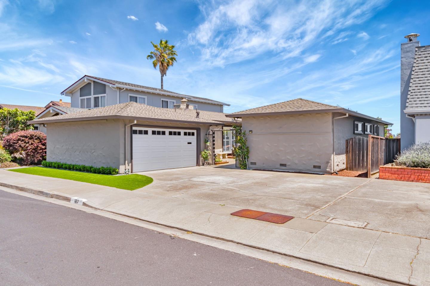 Detail Gallery Image 6 of 66 For 167 Shooting Star Isle, Foster City,  CA 94404 - 4 Beds | 3 Baths
