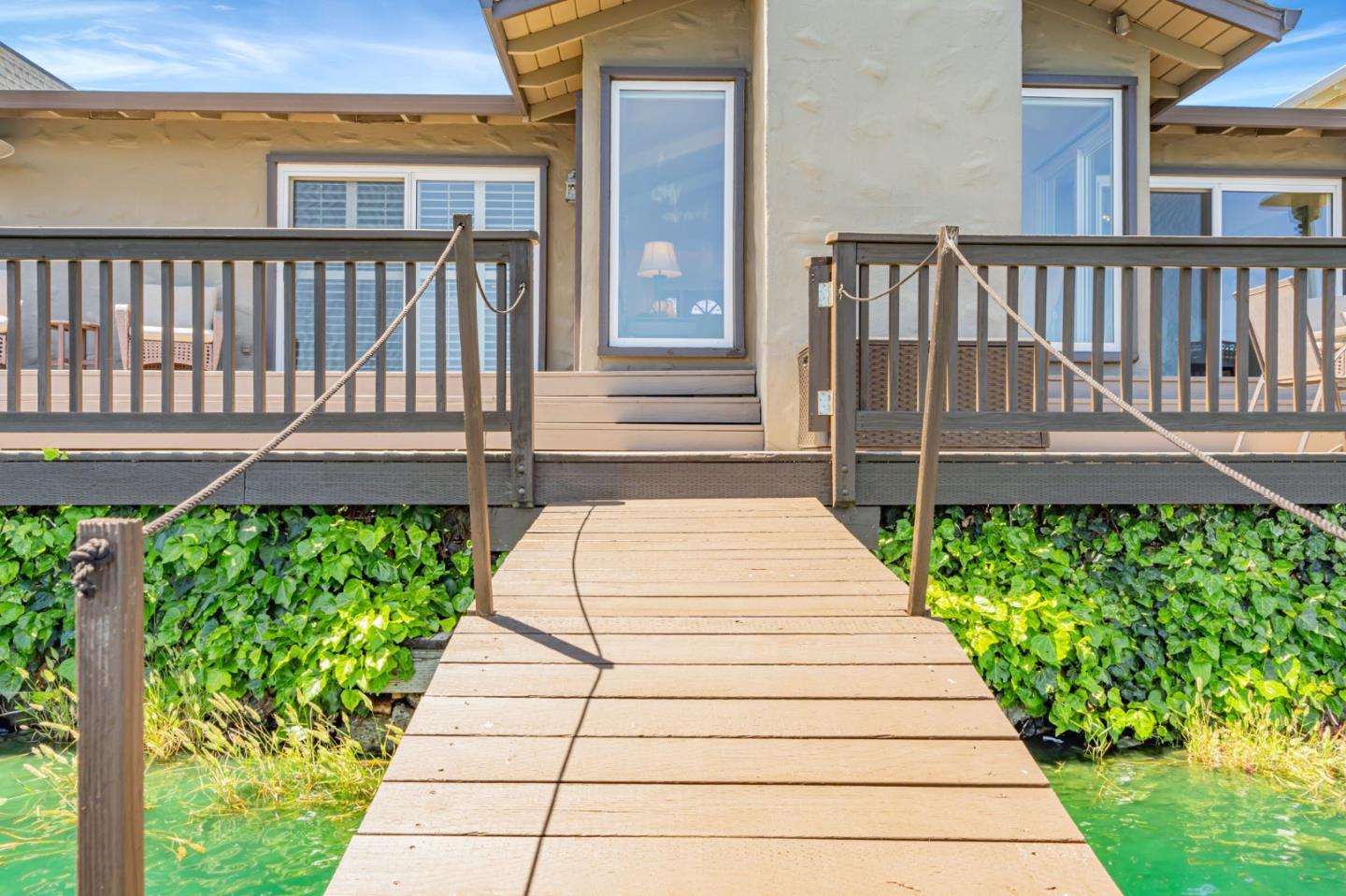 Detail Gallery Image 60 of 66 For 167 Shooting Star Isle, Foster City,  CA 94404 - 4 Beds | 3 Baths