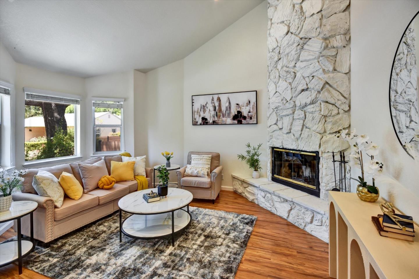 Detail Gallery Image 4 of 33 For 22081 Hibiscus Ct, Cupertino,  CA 95014 - 4 Beds | 3 Baths