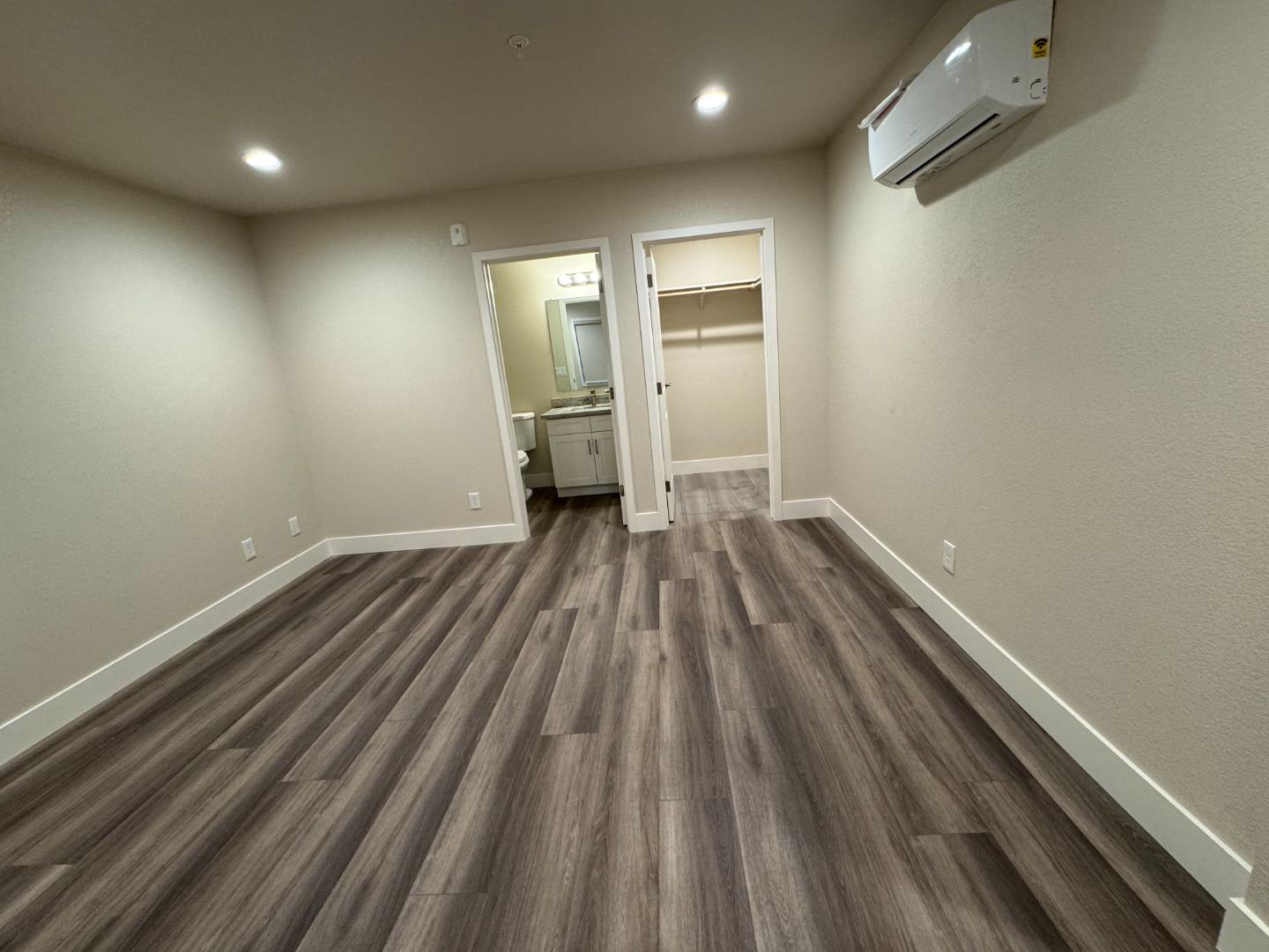Detail Gallery Image 6 of 9 For 14521 Big Basin Way, Saratoga,  CA 95070 - 2 Beds | 2 Baths