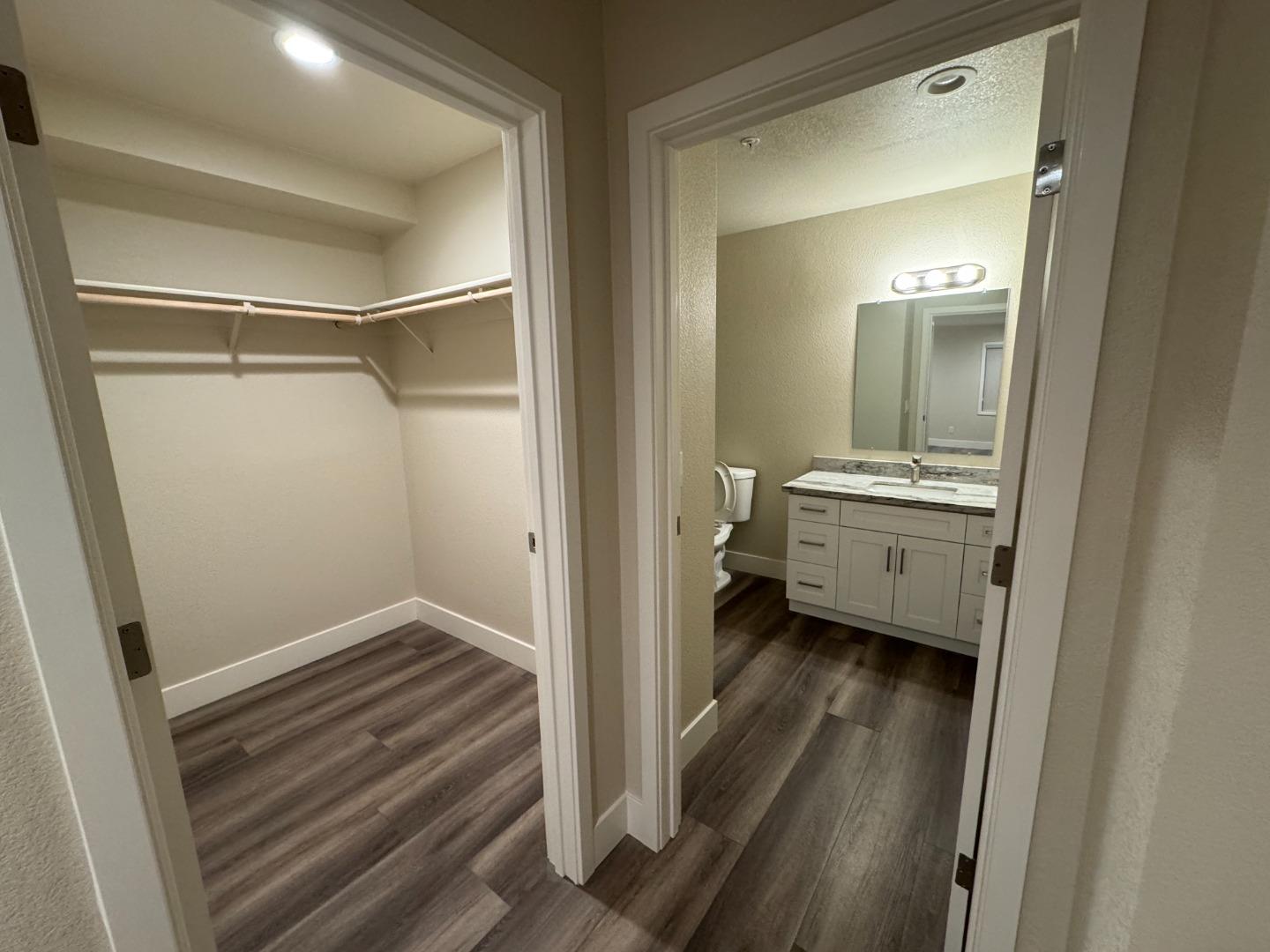 Detail Gallery Image 8 of 9 For 14521 Big Basin Way, Saratoga,  CA 95070 - 2 Beds | 2 Baths