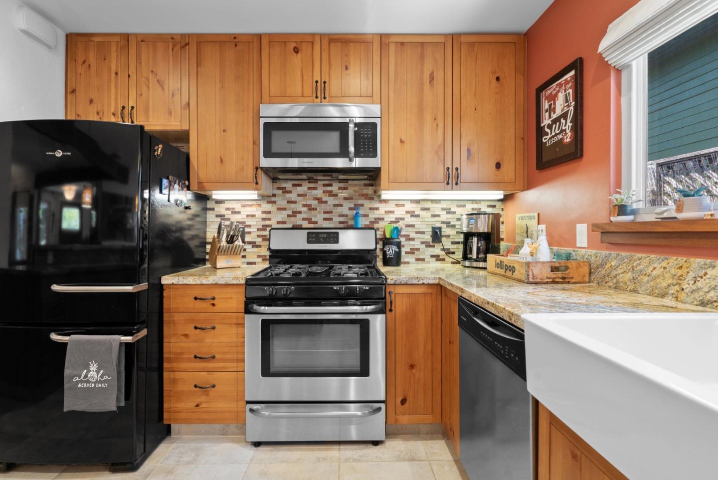 Detail Gallery Image 12 of 33 For 139 Jessie St, Santa Cruz,  CA 95060 - 2 Beds | 1/1 Baths