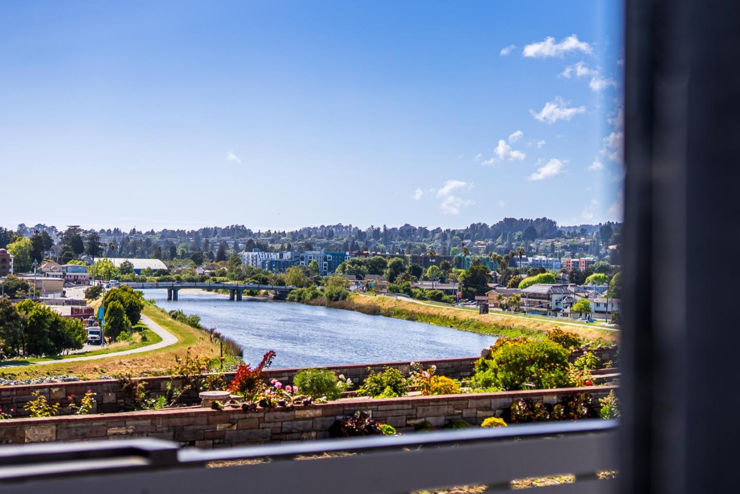 Detail Gallery Image 17 of 77 For 114 Buena Vista Ave, Santa Cruz,  CA 95062 - 3 Beds | 2 Baths