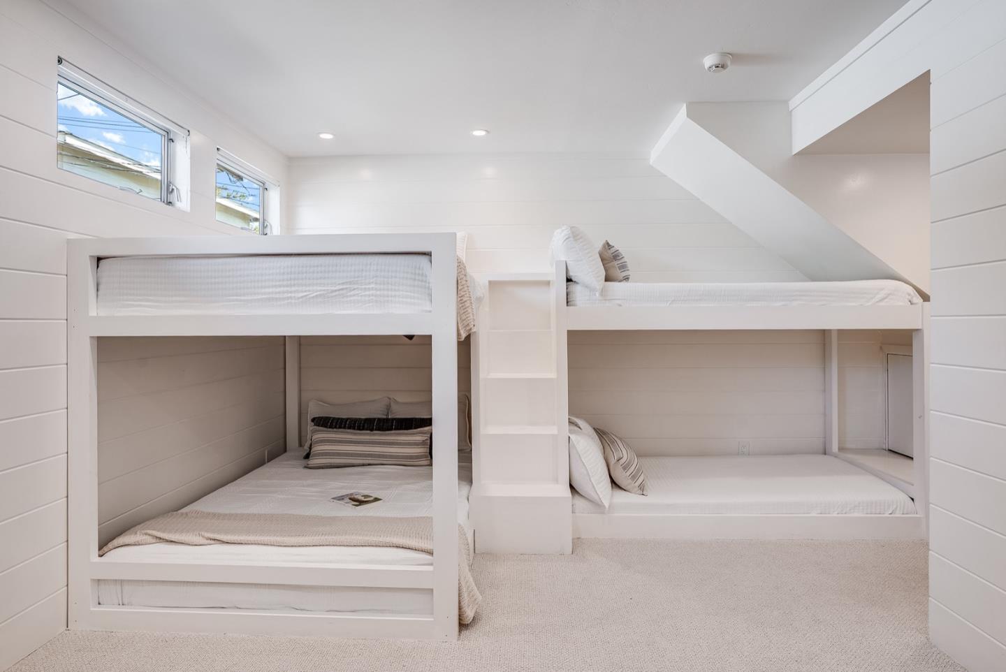 Detail Gallery Image 41 of 77 For 114 Buena Vista Ave, Santa Cruz,  CA 95062 - 3 Beds | 2 Baths