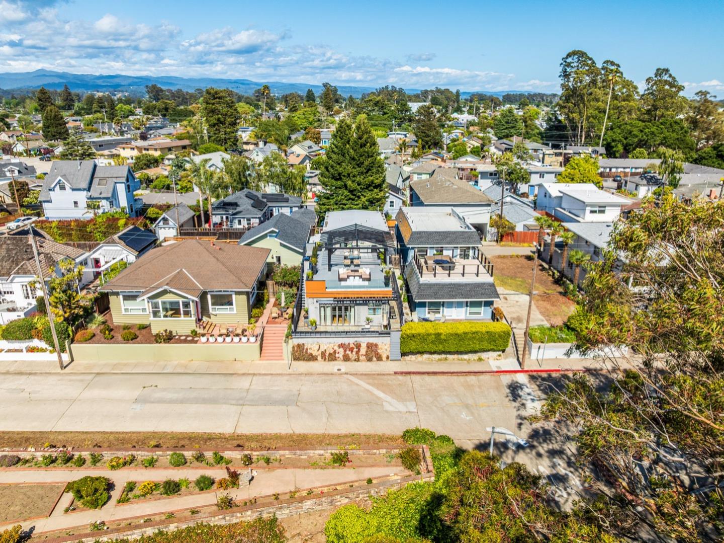 Detail Gallery Image 75 of 77 For 114 Buena Vista Ave, Santa Cruz,  CA 95062 - 3 Beds | 2 Baths