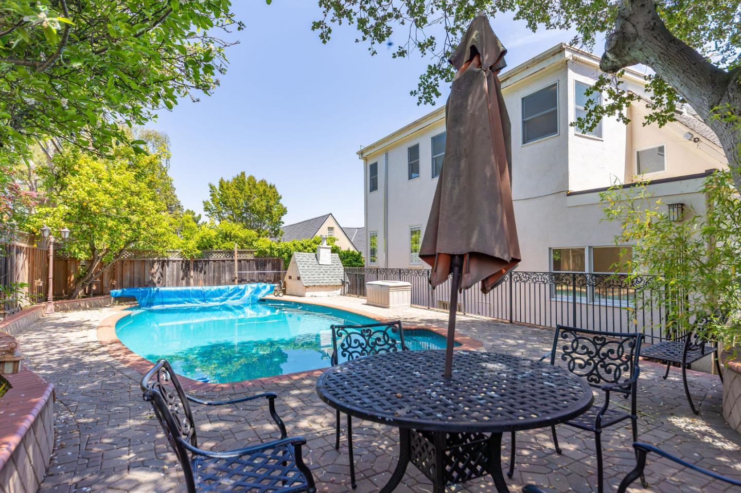Detail Gallery Image 33 of 37 For 2344 Poppy Dr, Burlingame,  CA 94010 - 4 Beds | 3/1 Baths