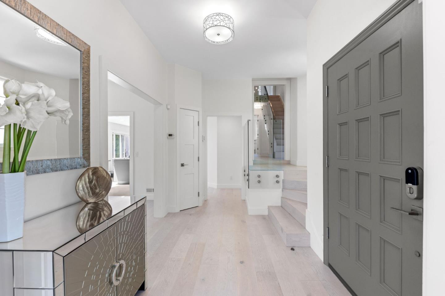 Detail Gallery Image 4 of 37 For 2344 Poppy Dr, Burlingame,  CA 94010 - 4 Beds | 3/1 Baths