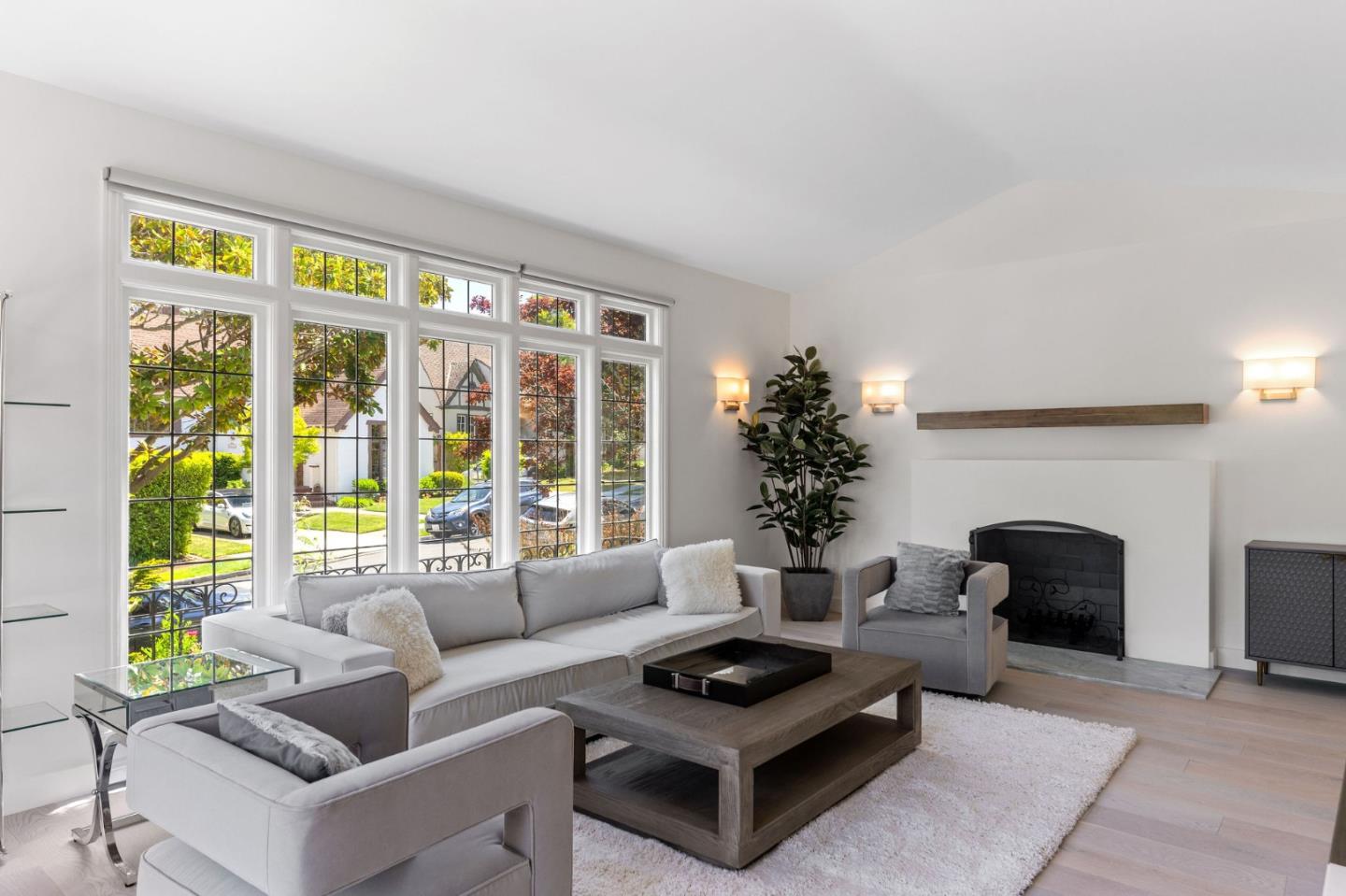 Detail Gallery Image 6 of 37 For 2344 Poppy Dr, Burlingame,  CA 94010 - 4 Beds | 3/1 Baths