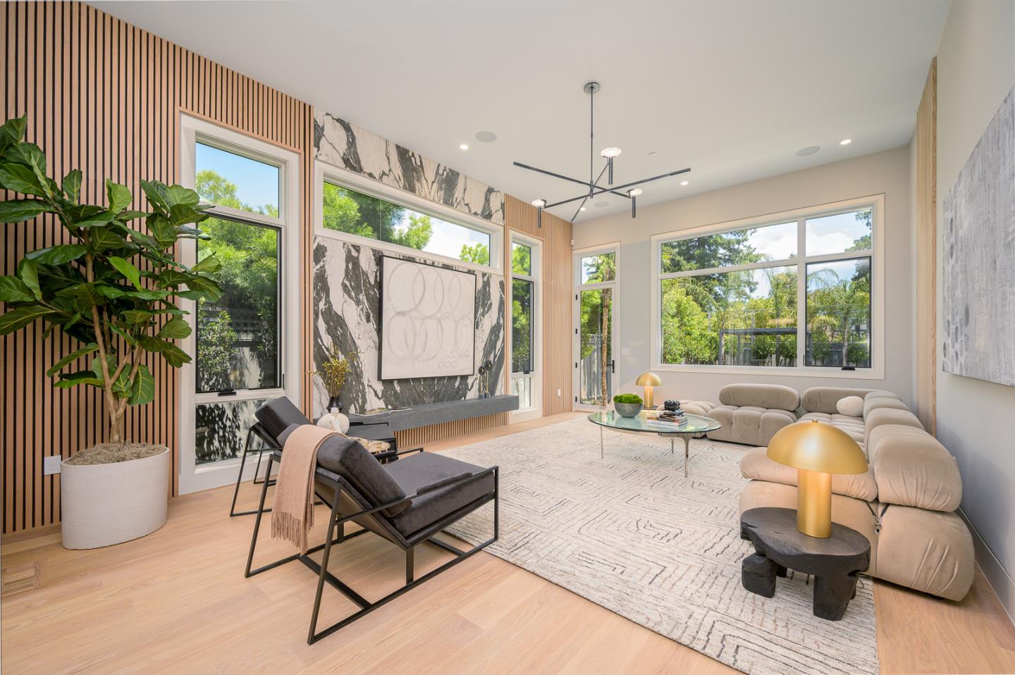 Detail Gallery Image 17 of 48 For 1027 Waverley St, Palo Alto,  CA 94301 - 7 Beds | 7/1 Baths